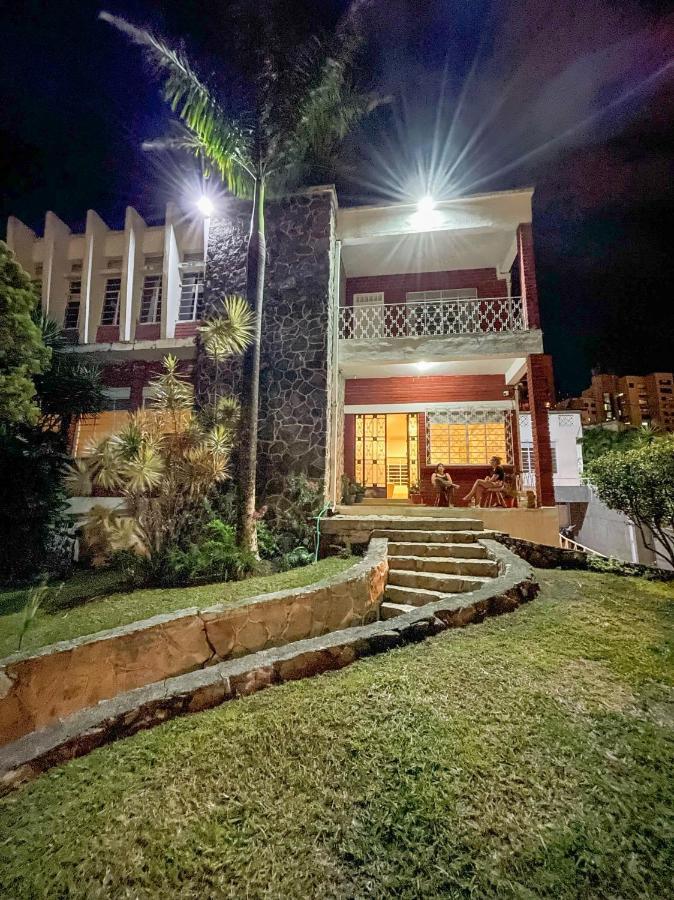 La Palmera Hostel Cali Exteriér fotografie